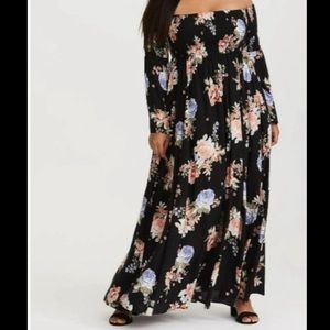 Torrid - Floral Off the Shoulder Maxi Dress